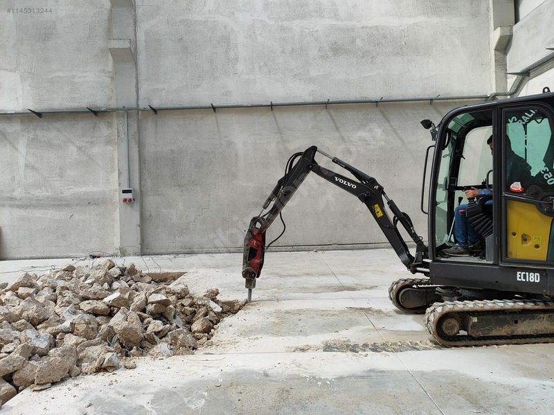 Kırıcılı Kiralık Mini Ekskavatör (Dar Alanların Vazgeçilmezi!)
