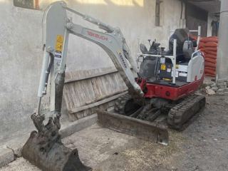 Kiralık 2 Tonluk Paletli Mini Ekskavatör